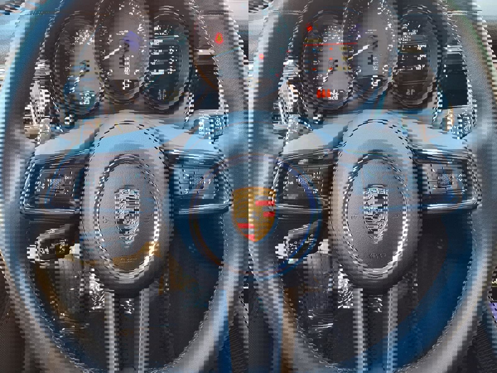 Used 2022 Porsche Macan image 13