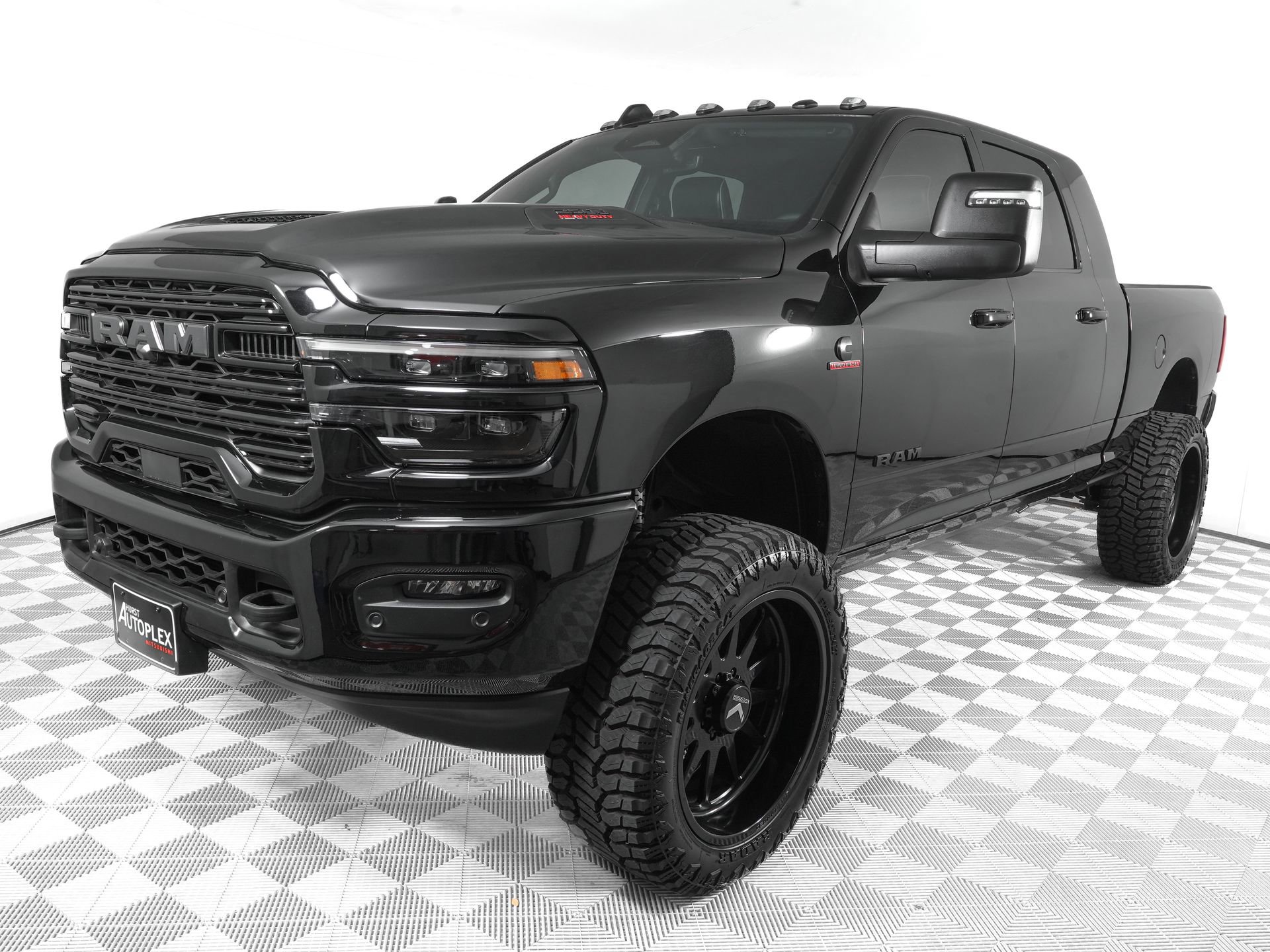 Used 2025 RAM 2500 Laramie w/ Night Edition image 9