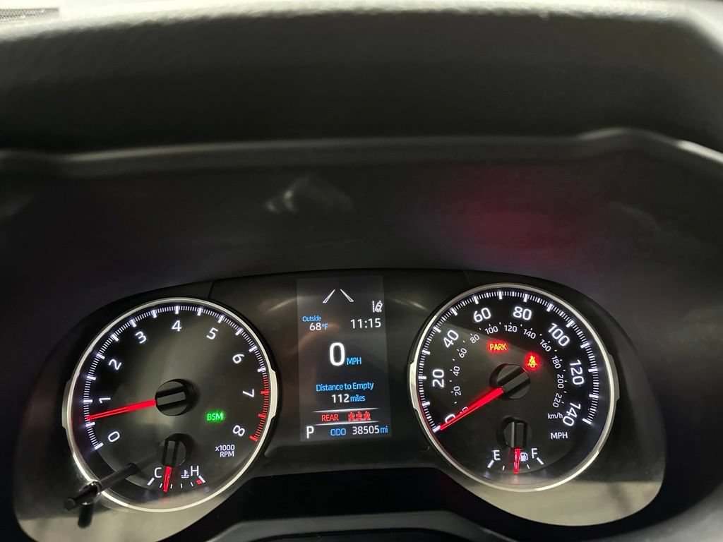 Used 2020 Toyota RAV4 XLE w/ Convenience Package AWD/4WD image 9