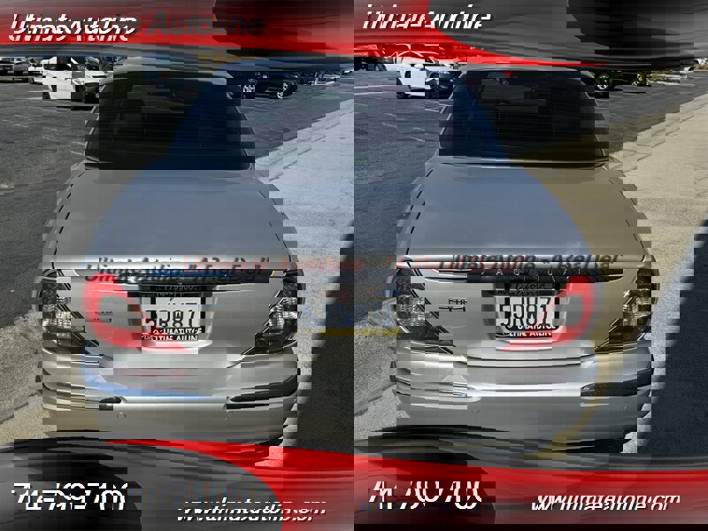 Used 2004 Jaguar XJ8 image 5