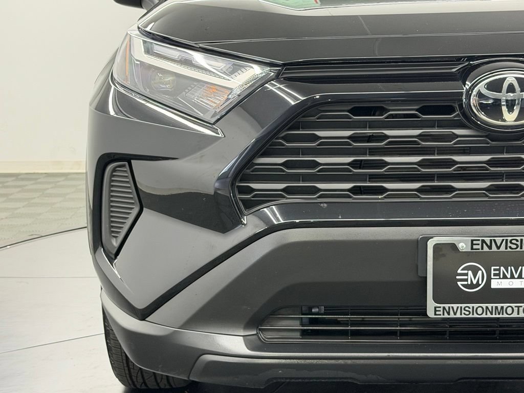 Certified 2025 Toyota RAV4 XLE w/ Convenience Package FWD image 9
