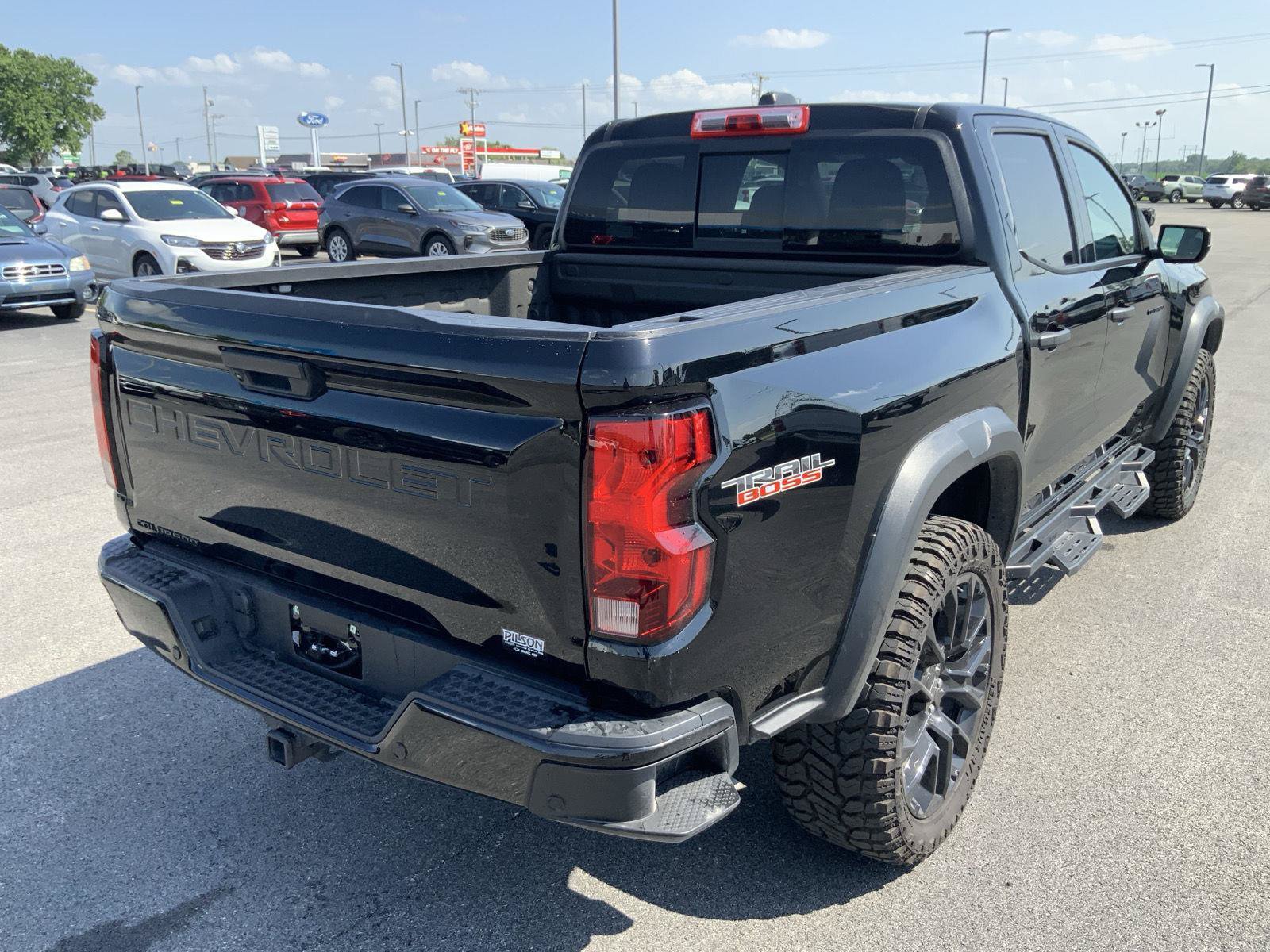 Used 2024 Chevrolet Colorado Trail Boss w/ LPO, Skid Plate Package AWD/4WD image 12