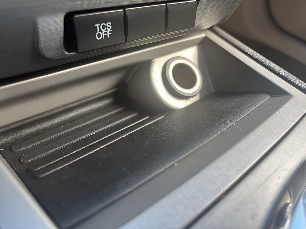 Used 2011 Ford Fusion SE FWD image 29