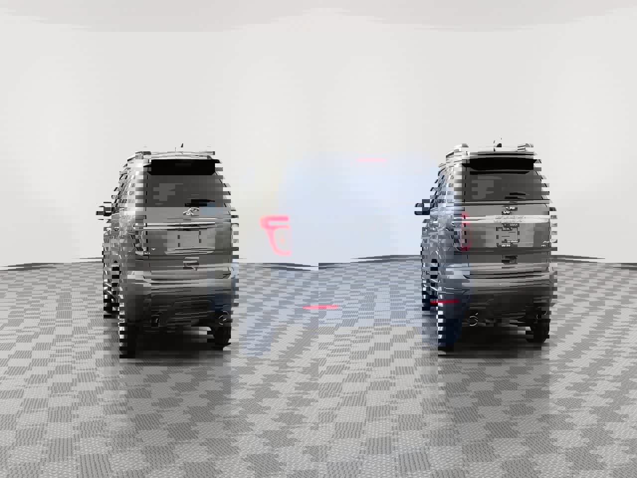 Used 2014 Ford Explorer XLT w/ Equipment Group 202A image 7