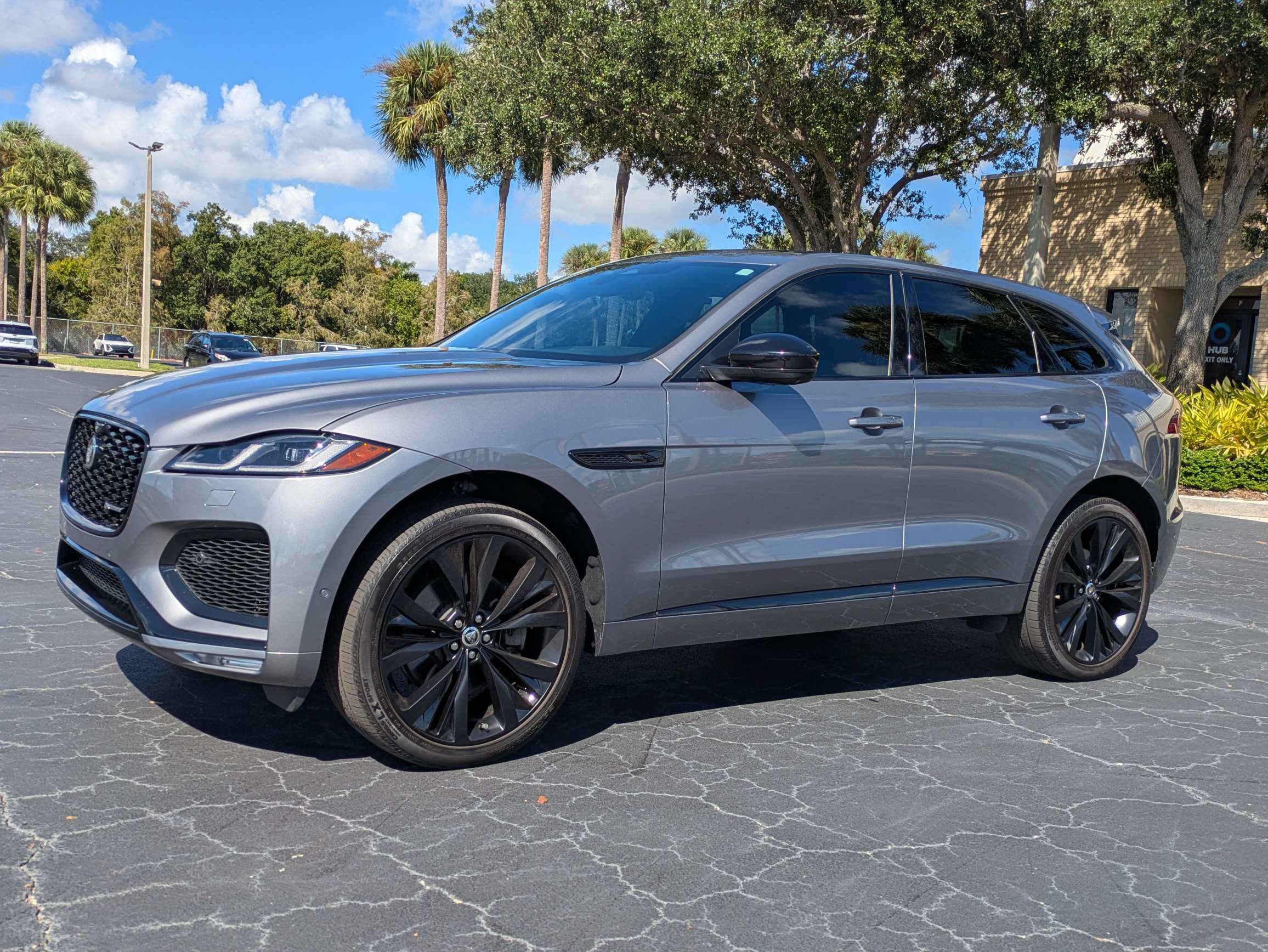 Used 2024 Jaguar F-PACE R-Dynamic S AWD/4WD image 2
