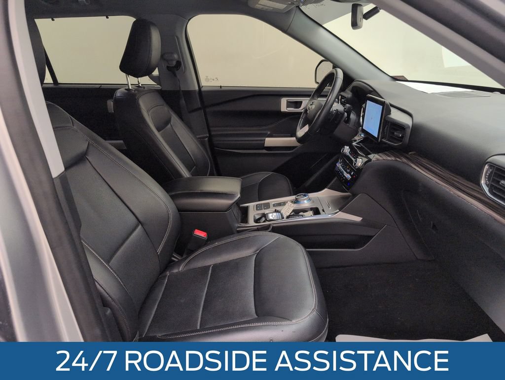 Used 2021 Ford Explorer Limited w/ Hybrid Equipment Group 310A RWD image 15