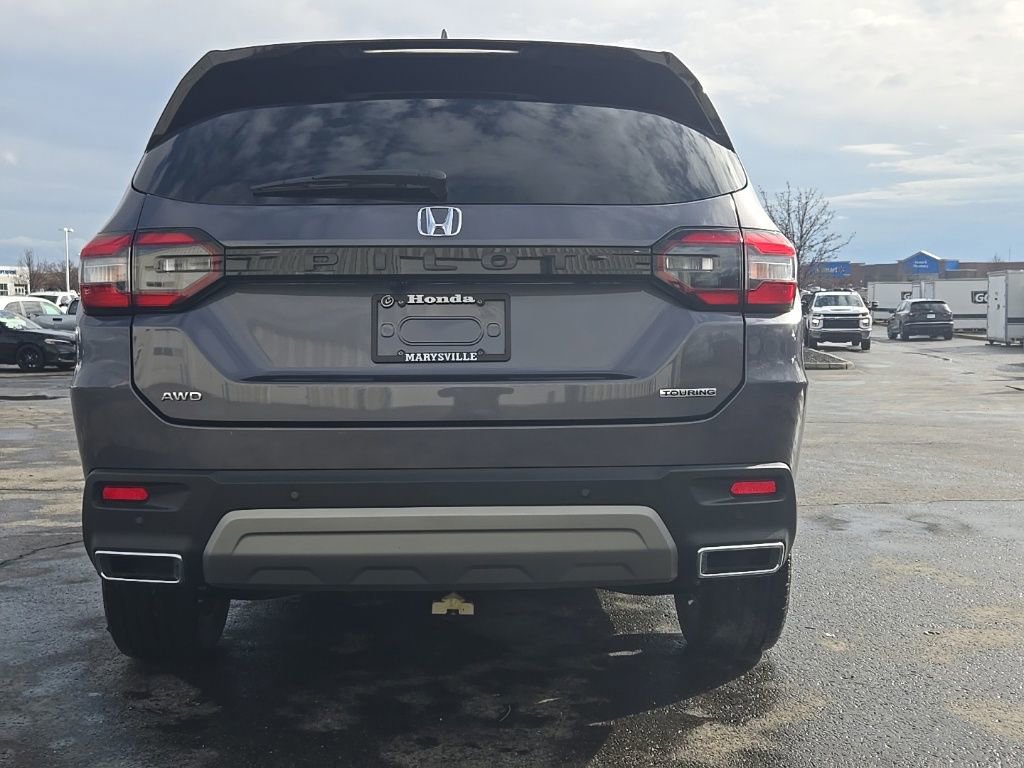 Used 2024 Honda Pilot Touring image 6