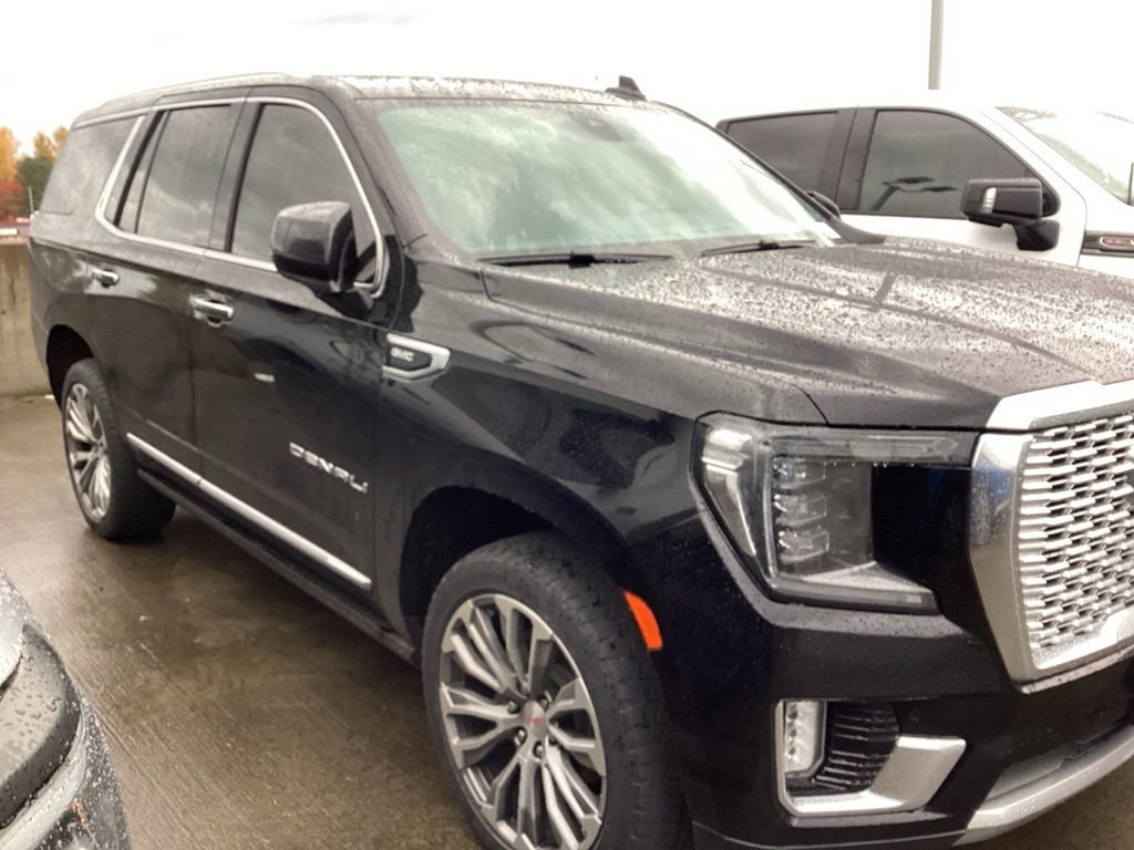 Used 2021 GMC Yukon Denali w/ Denali Premium Package image 8