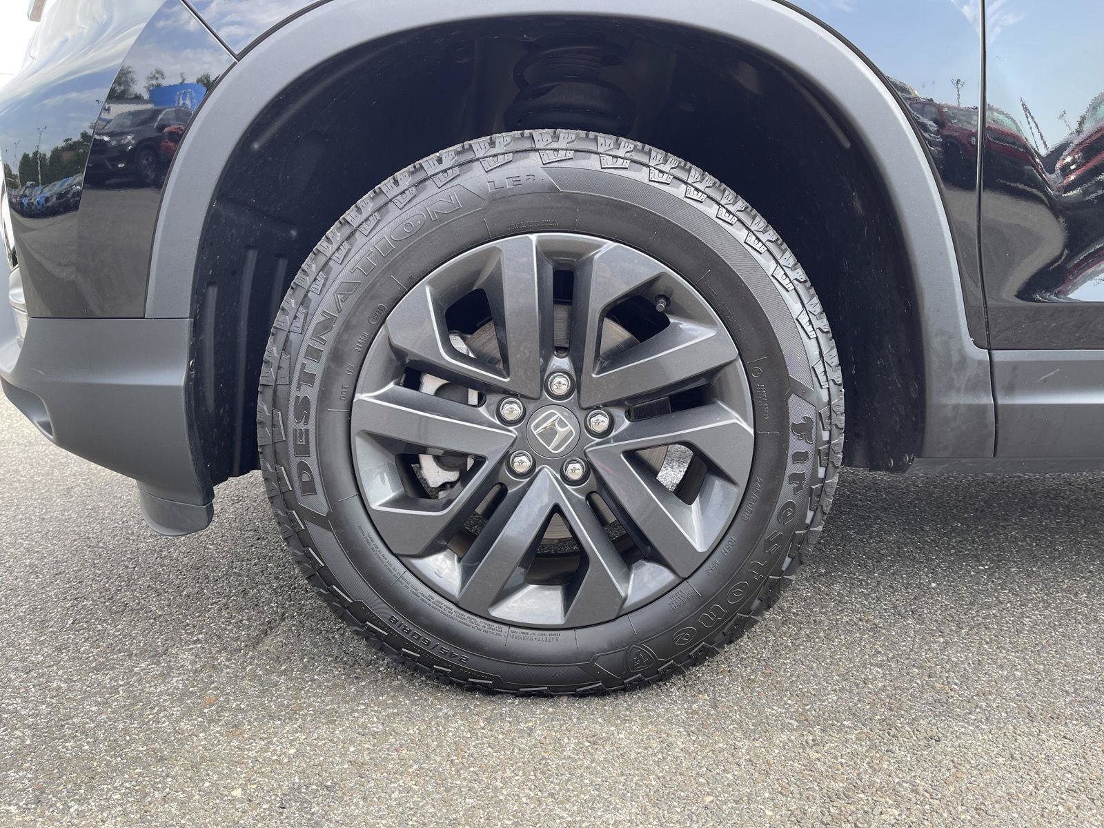 Used 2025 Honda Ridgeline Sport image 24