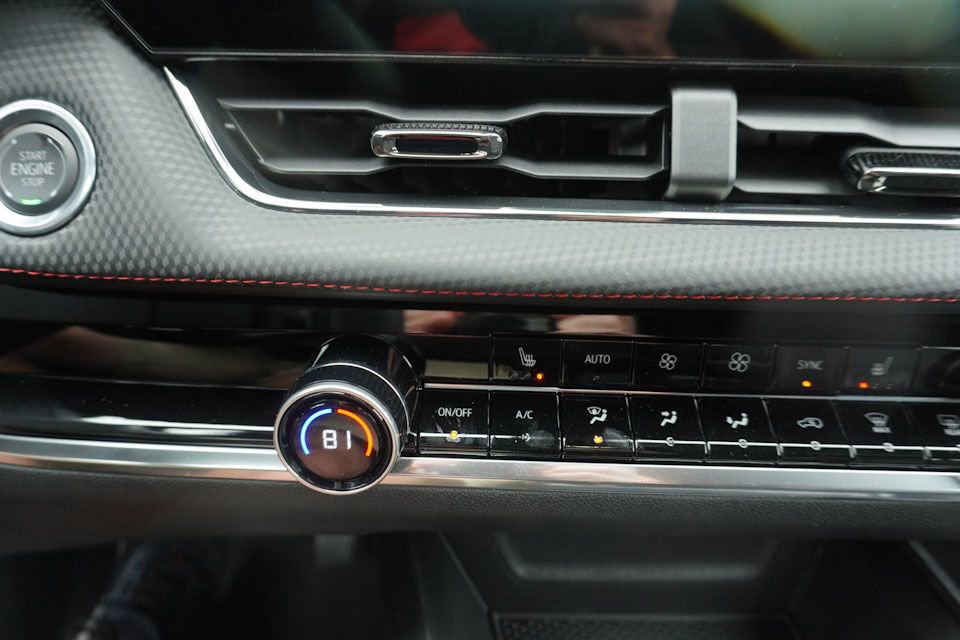 New 2026 Chevrolet Equinox RS w/ Safety and Technology Package image 14