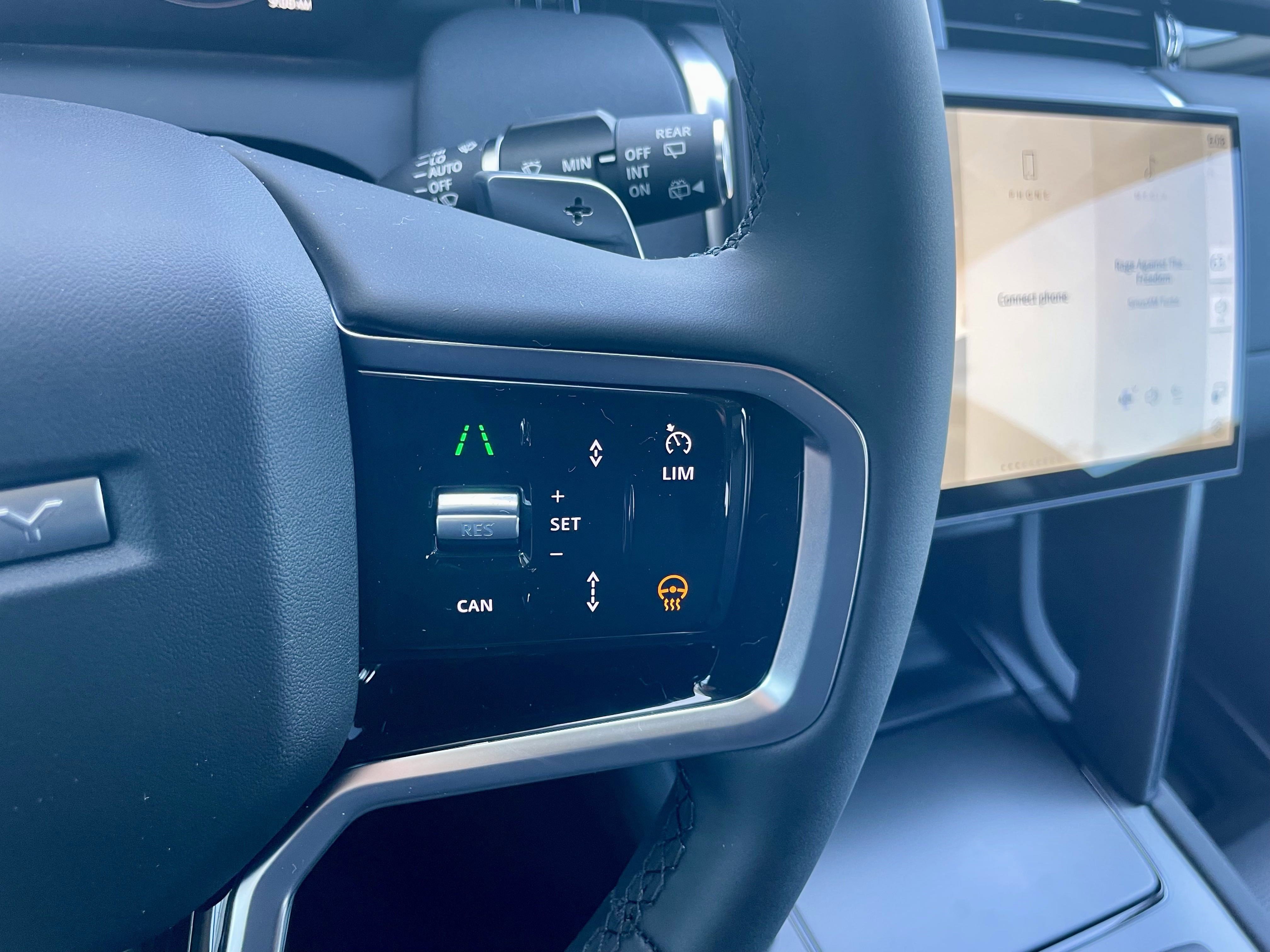 New 2025 Land Rover Discovery Sport S image 22