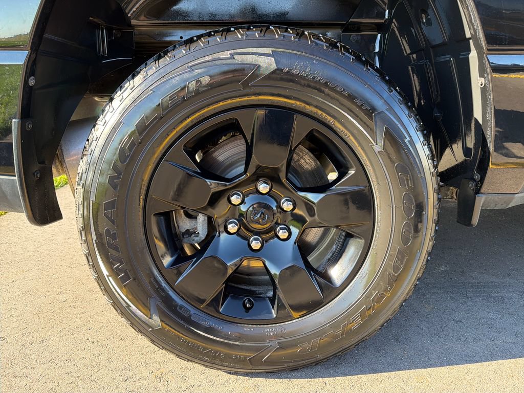 Used 2025 RAM 1500 Tradesman w/ Night Edition AWD/4WD image 23
