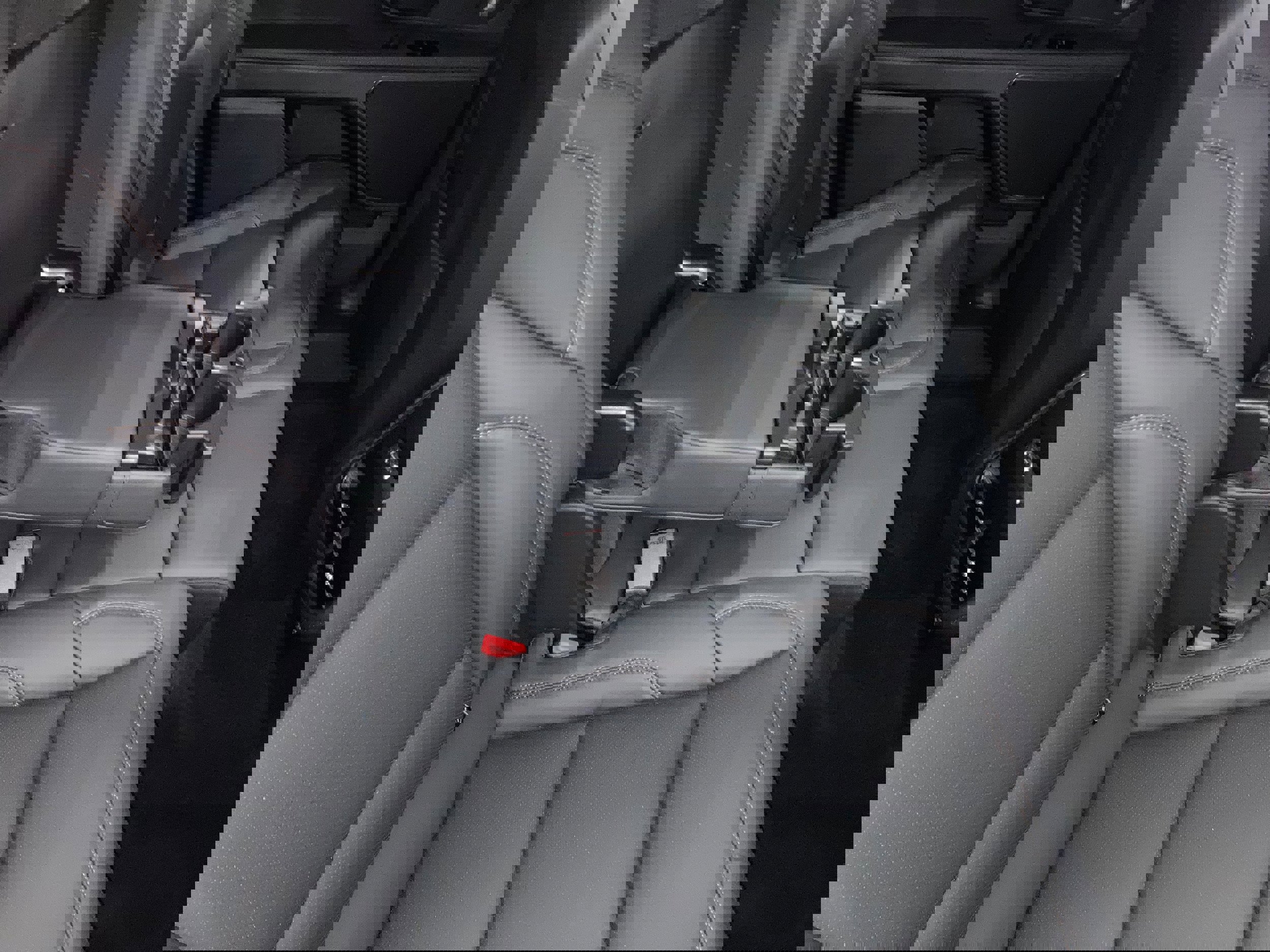 Used 2026 Lincoln Nautilus Premier w/ Equipment Group 102A image 9