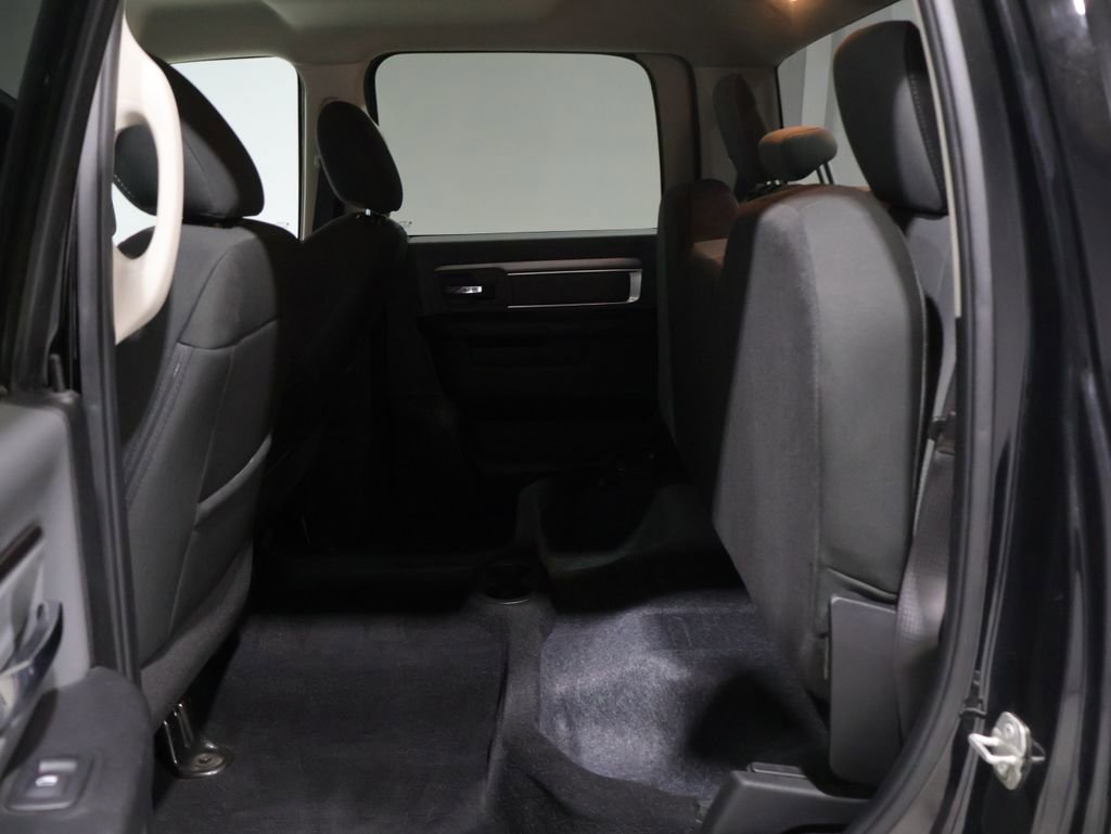 Used 2023 RAM 1500 Classic SLT AWD/4WD image 18