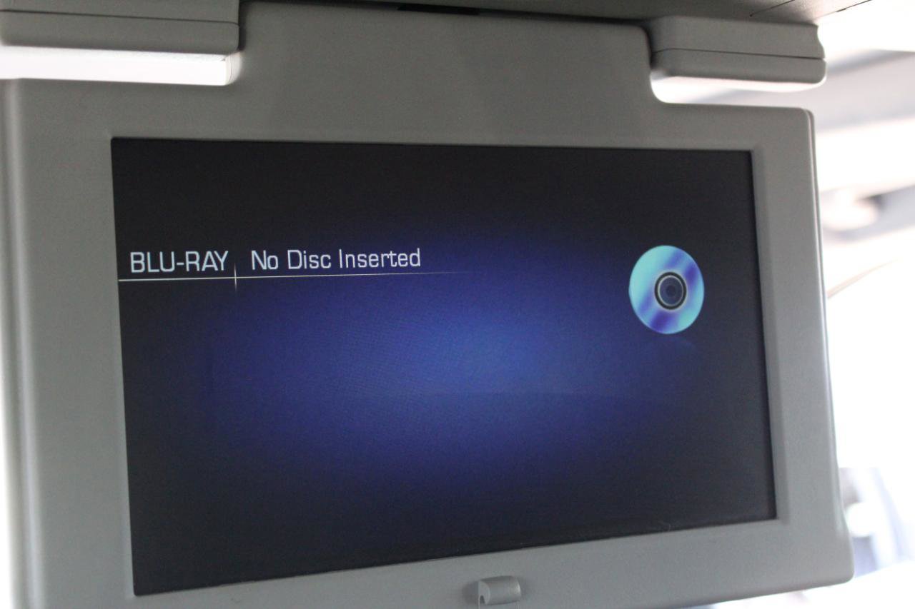 Used 2016 Cadillac Escalade ESV Luxury AWD/4WD image 24