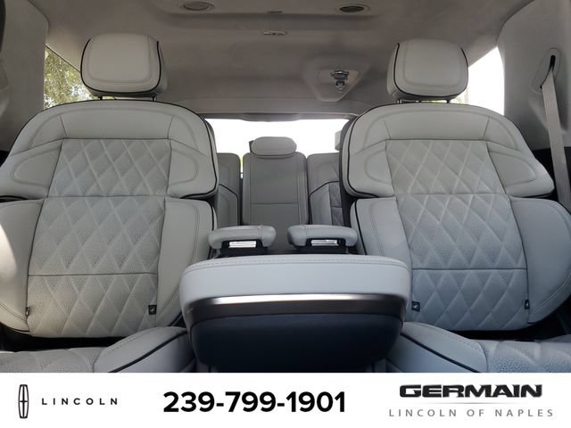 New 2026 Lincoln Navigator L Black Label AWD/4WD image 29