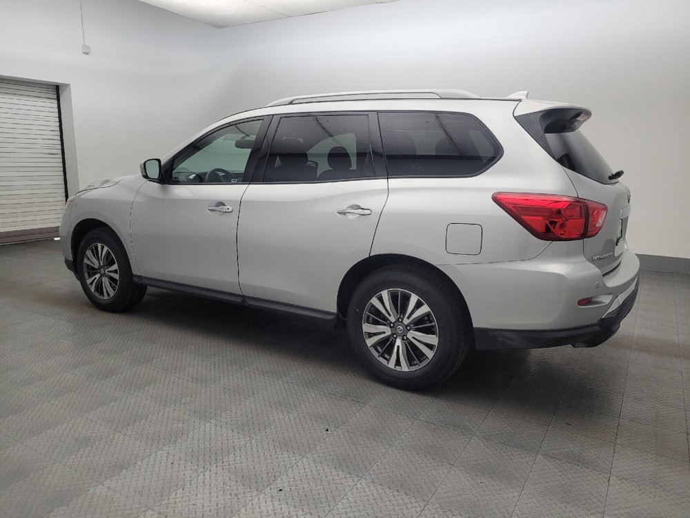 Used 2019 Nissan Pathfinder SV AWD/4WD image 3