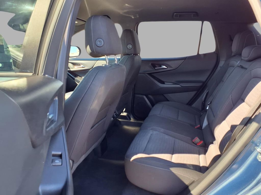 Used 2025 Chevrolet Equinox LT image 26