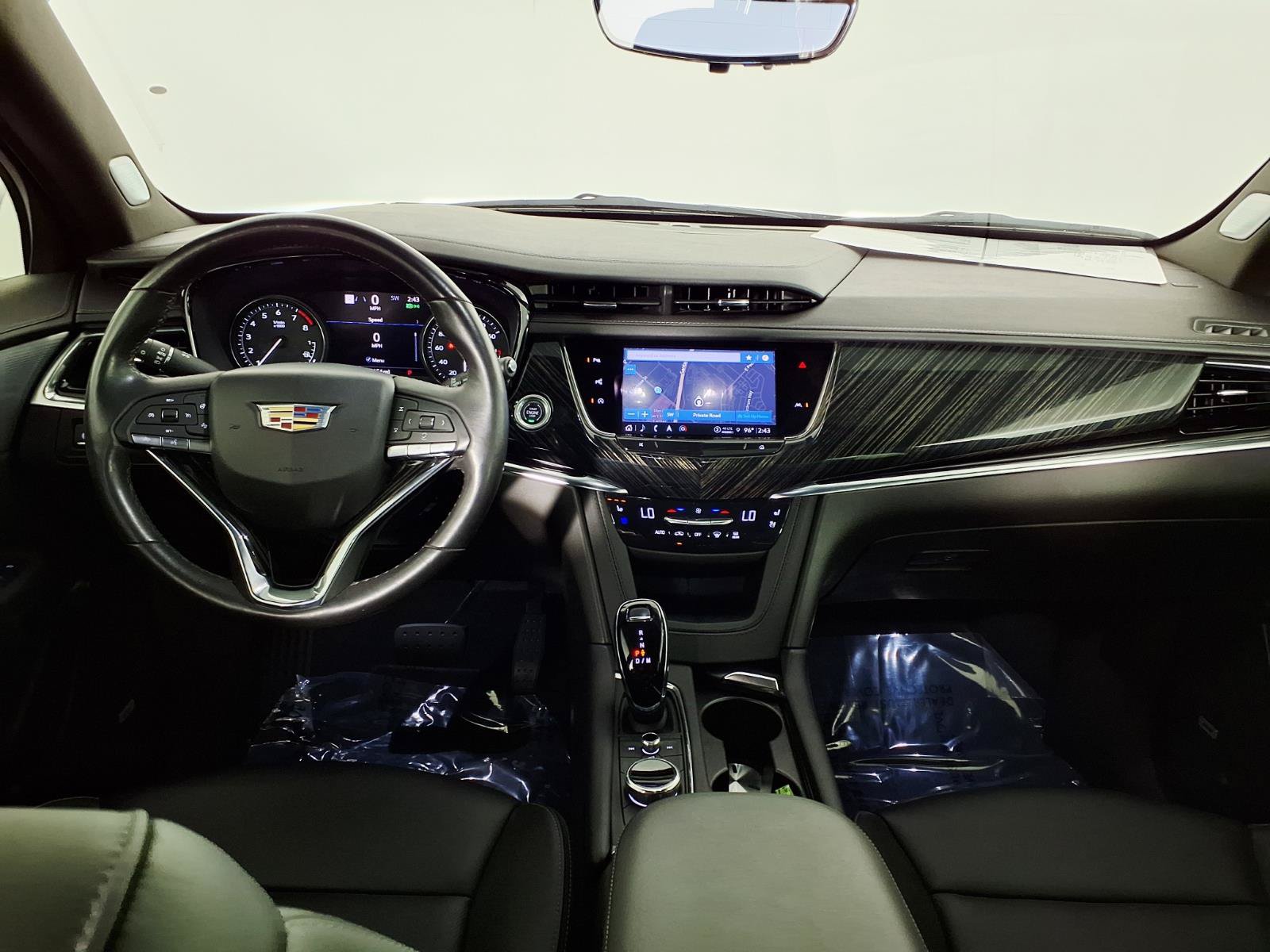 Certified 2023 Cadillac XT6 Premium Luxury w/ Technology Package FWD image 15