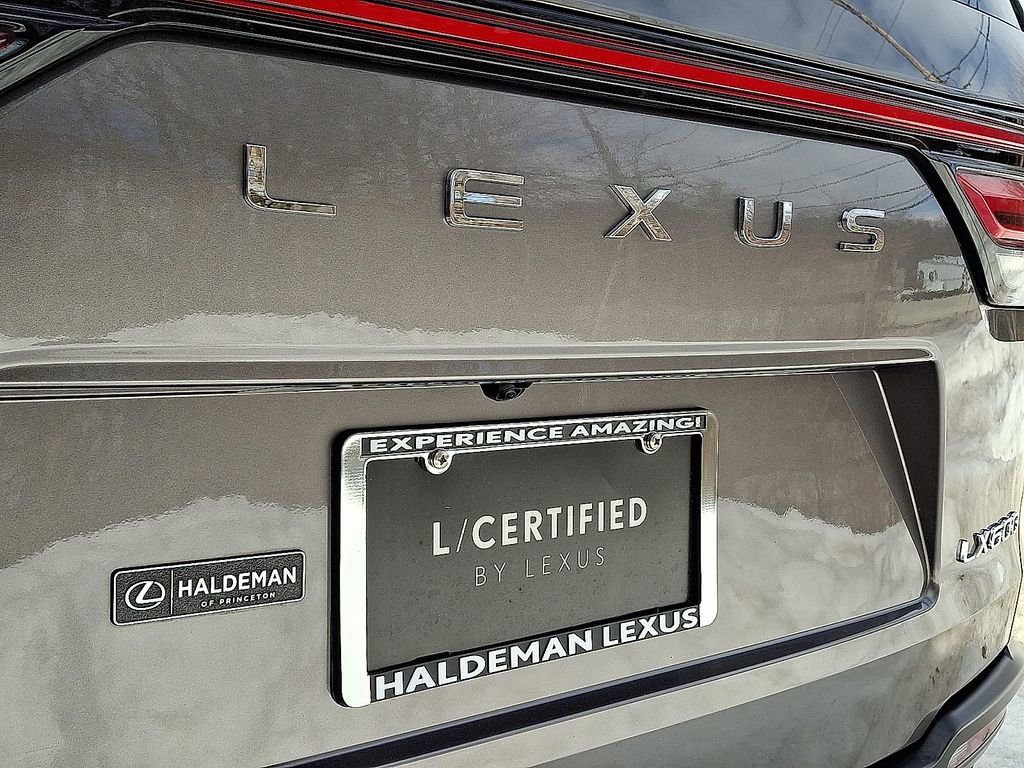 Used 2024 Lexus LX 600 F Sport image 22