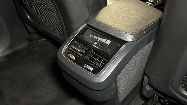 Used 2021 Volvo XC90 T5 Momentum w/ Advanced Package image 15