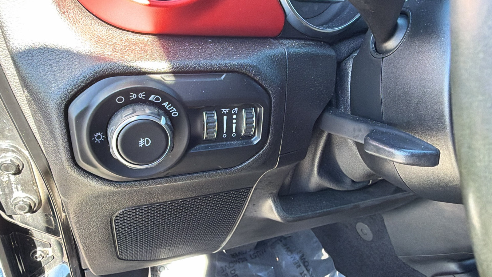 Used 2019 Jeep Wrangler Unlimited Rubicon AWD/4WD image 25