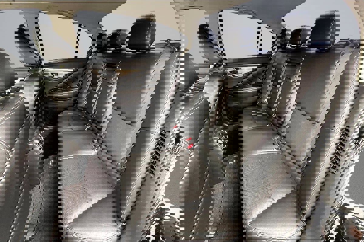 Used 2015 INFINITI Q50 Premium w/ Navigation Package image 26