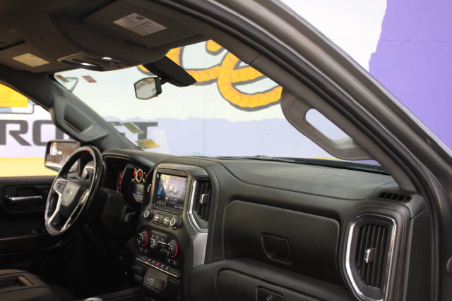 Used 2020 Chevrolet Silverado 1500 LT Trail Boss AWD/4WD image 12
