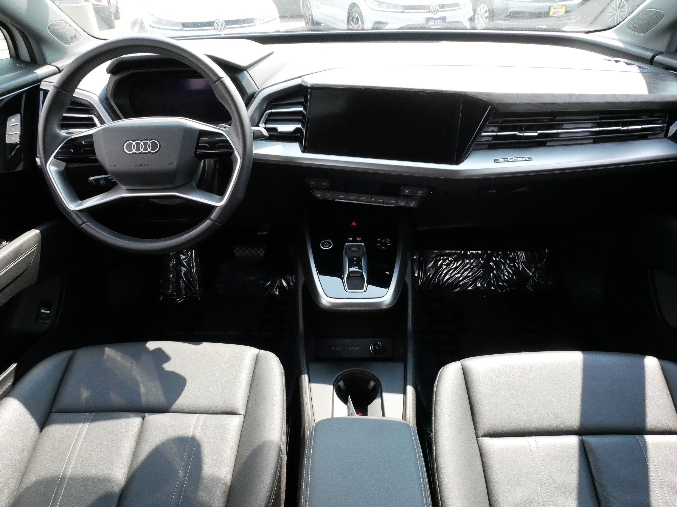 Used 2023 Audi Q4 e-tron Premium Plus w/ Premium Plus RWD image 10