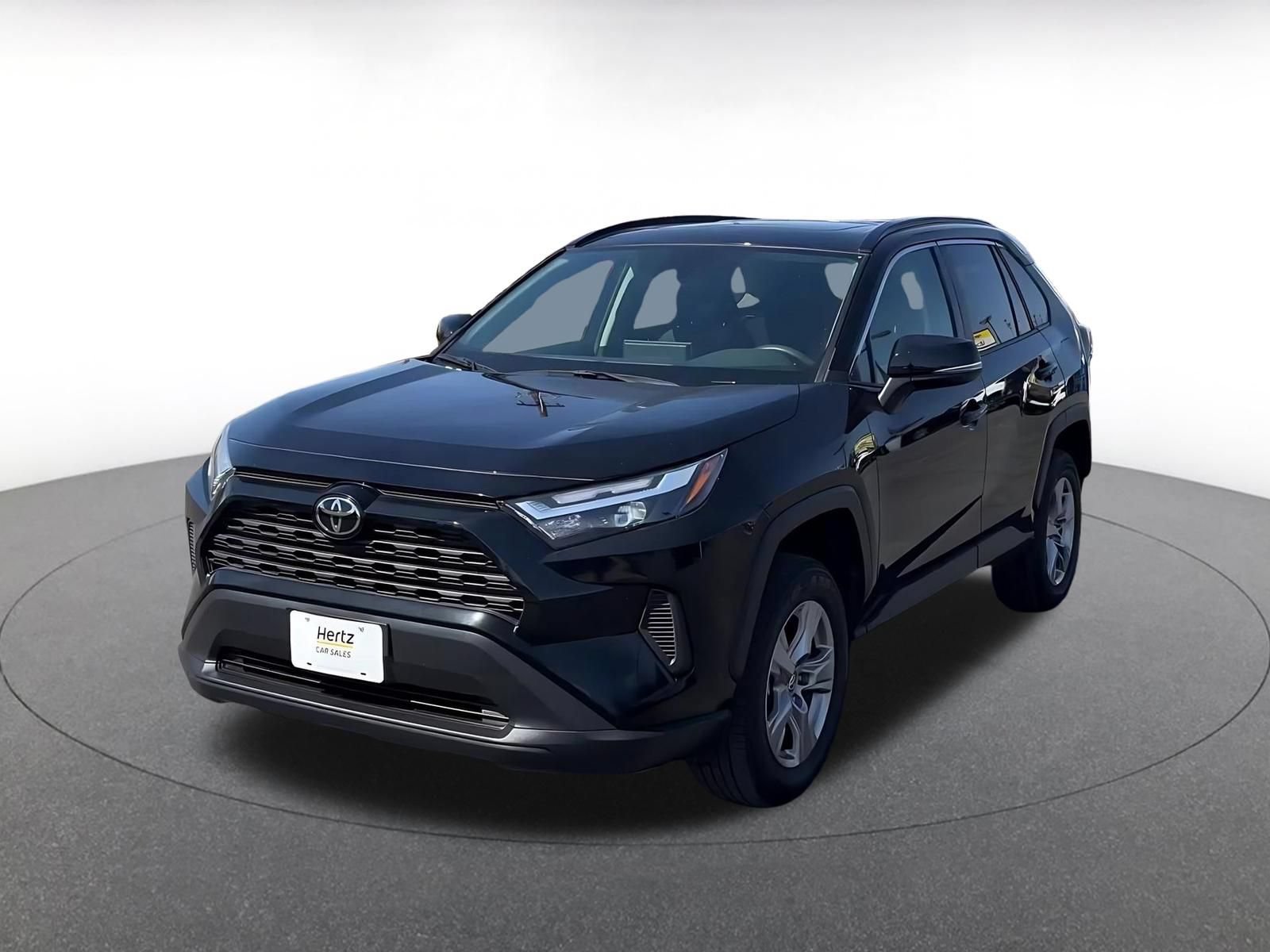 Used 2025 Toyota RAV4 XLE w/ Convenience Package AWD/4WD image 6