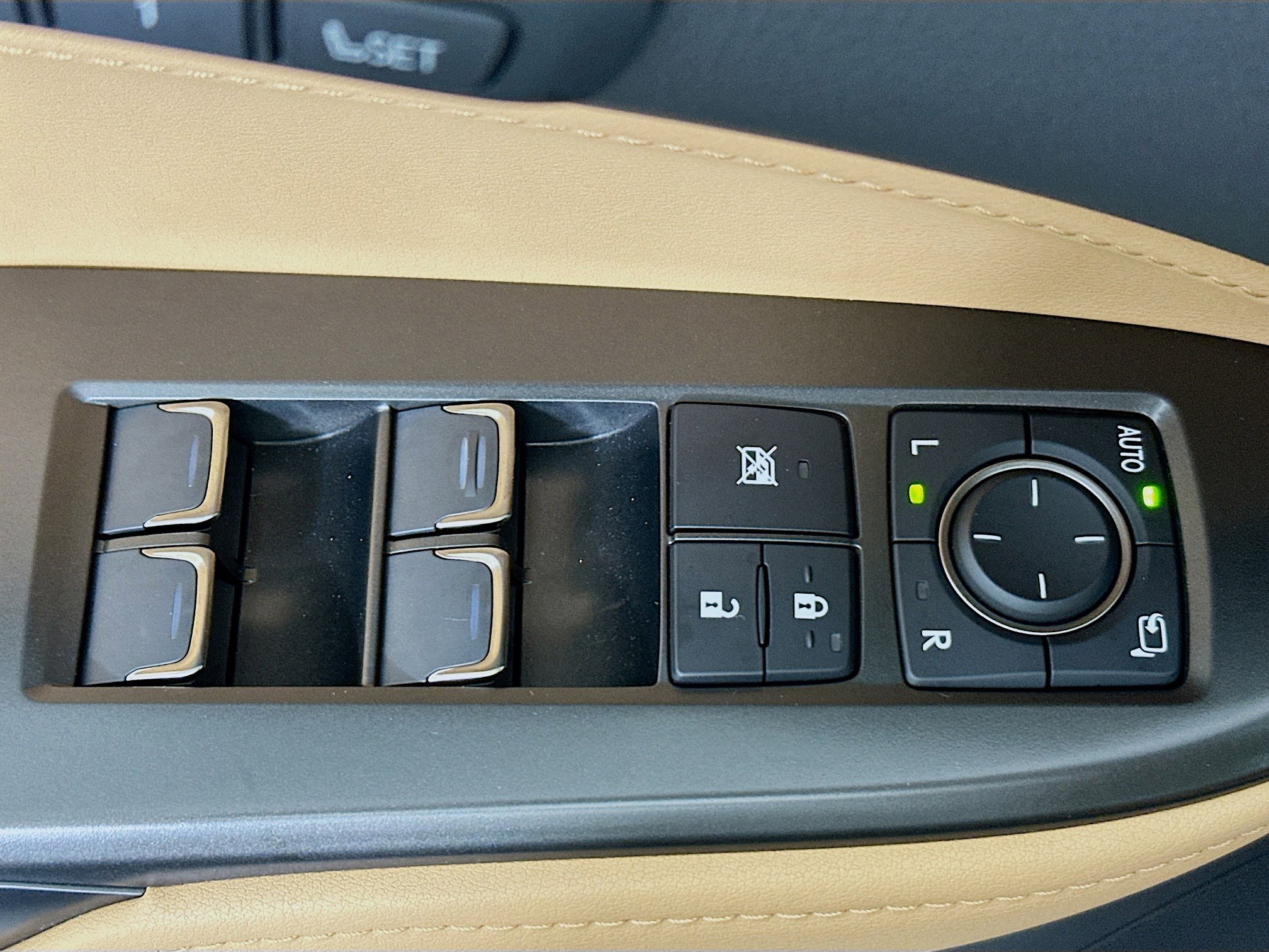 Used 2024 Lexus NX 250 FWD image 14