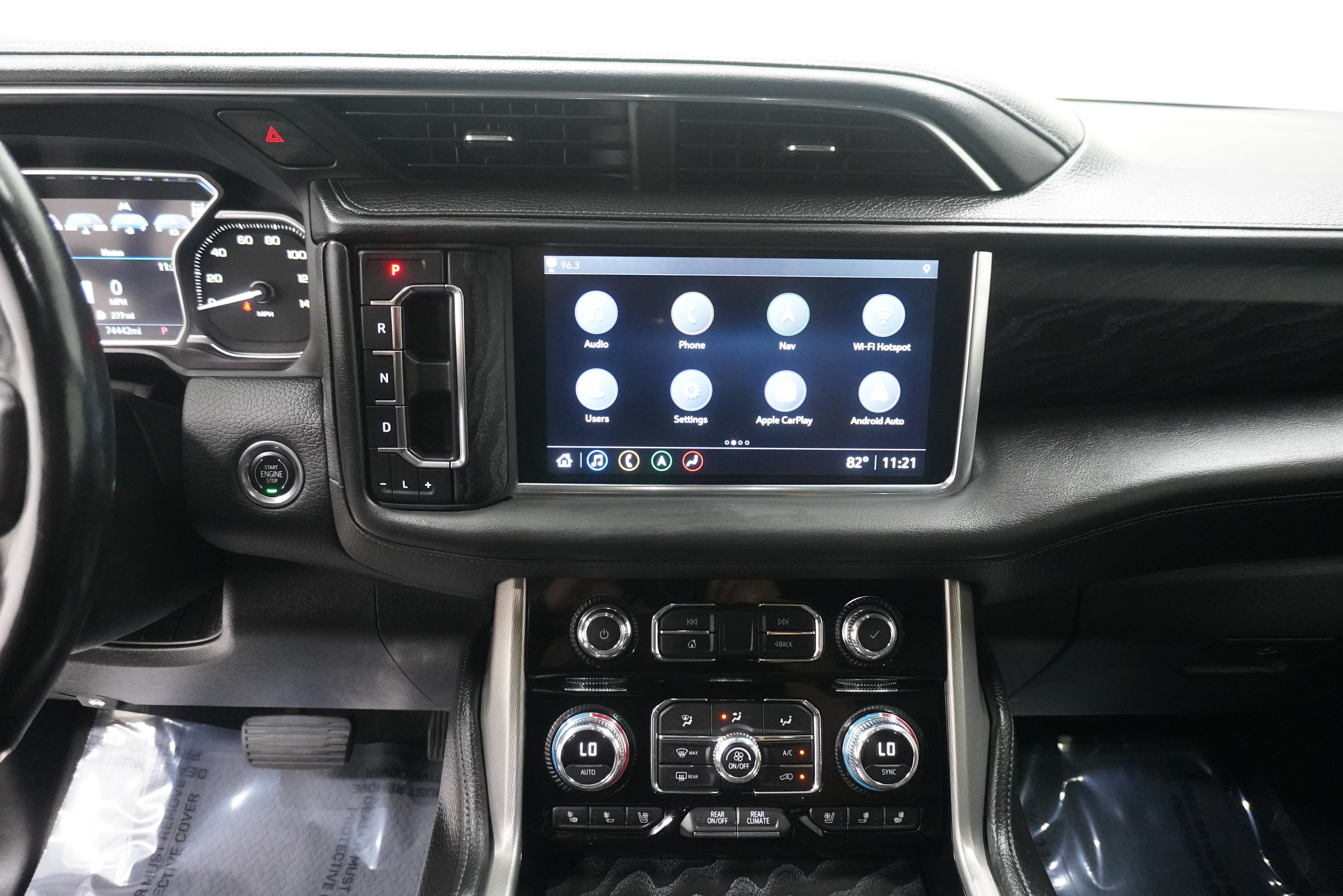 Used 2021 GMC Yukon Denali w/ Denali Premium Package AWD/4WD image 25