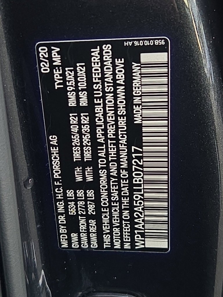 Used 2020 Porsche Macan image 30