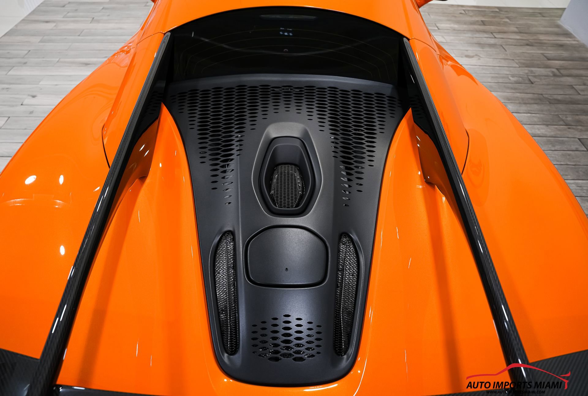 Used 2023 McLaren Artura image 18