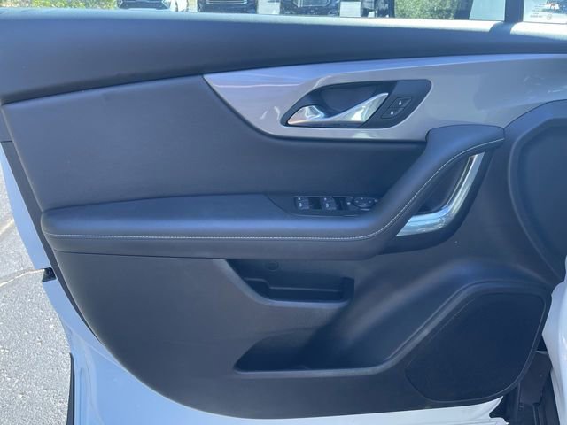 Used 2025 Chevrolet Blazer LT image 22
