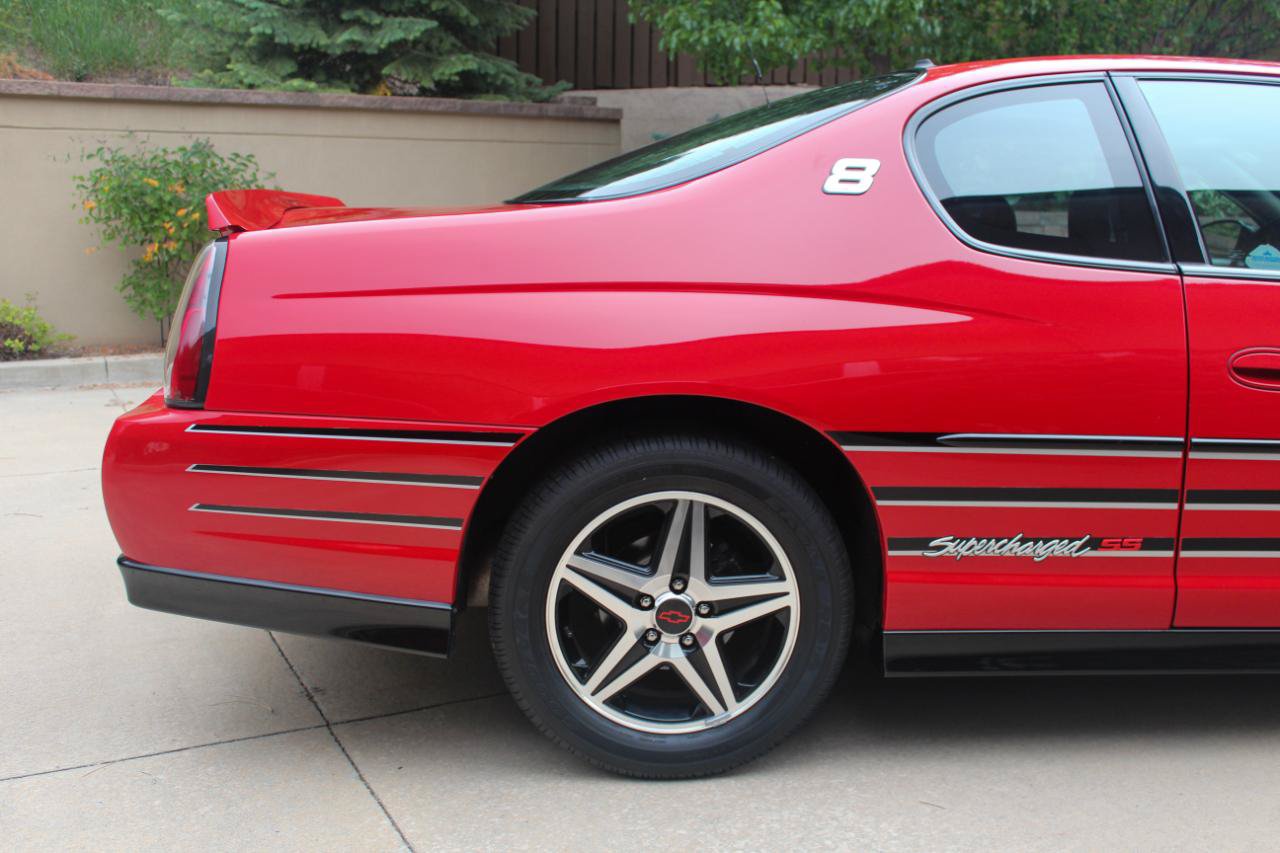 Used 2004 Chevrolet Monte Carlo SS w/ Dale Earnhardt Jr. Package FWD image 24