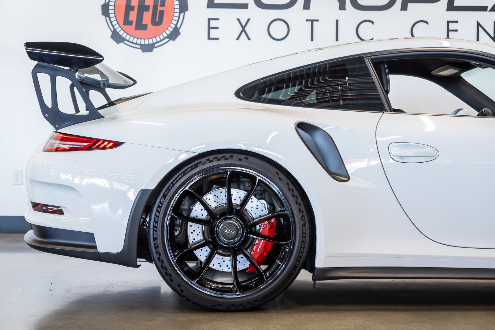 Used 2016 Porsche 911 GT3 RS RWD image 12