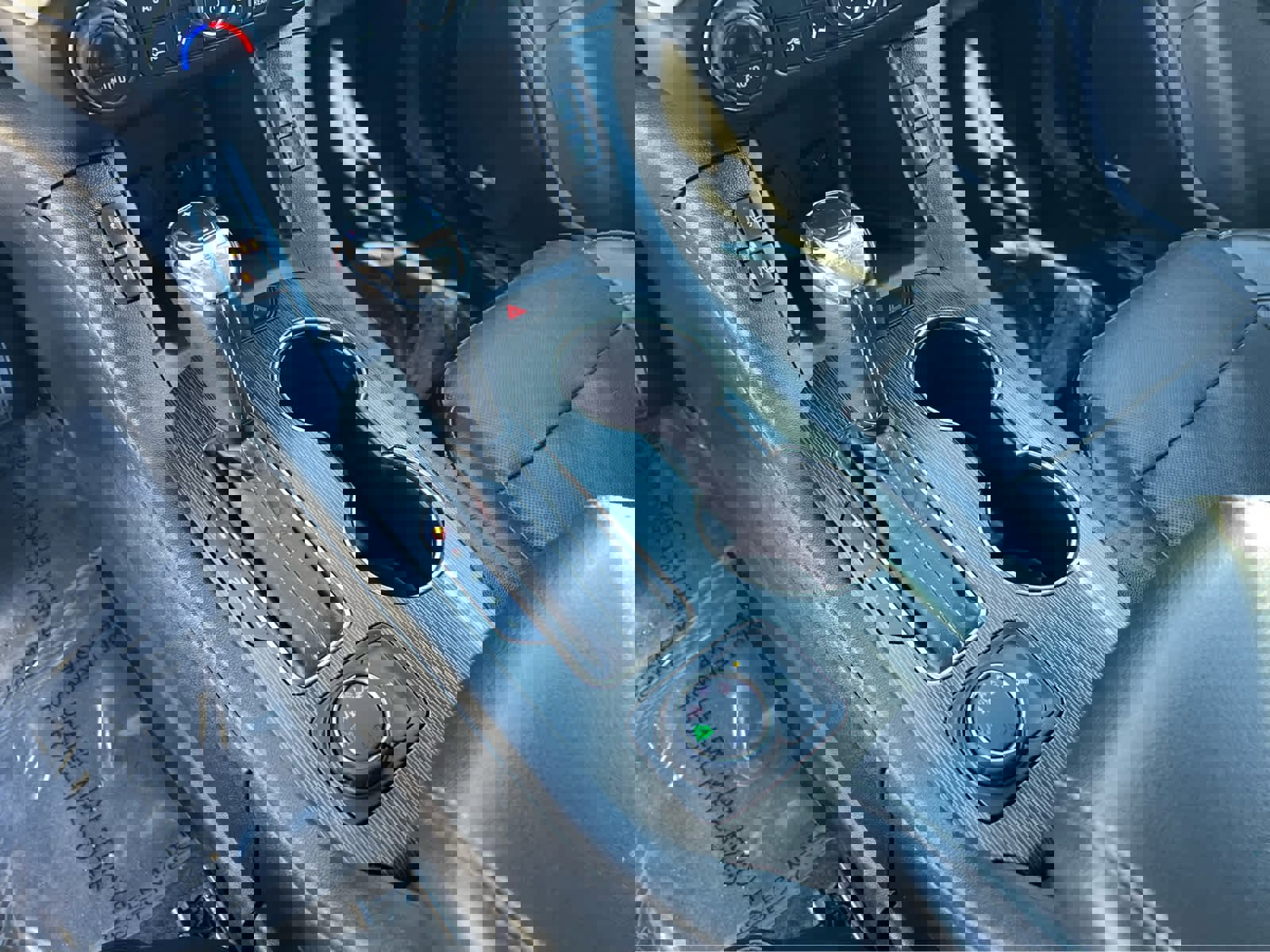 Used 2019 GMC Acadia SLT image 36