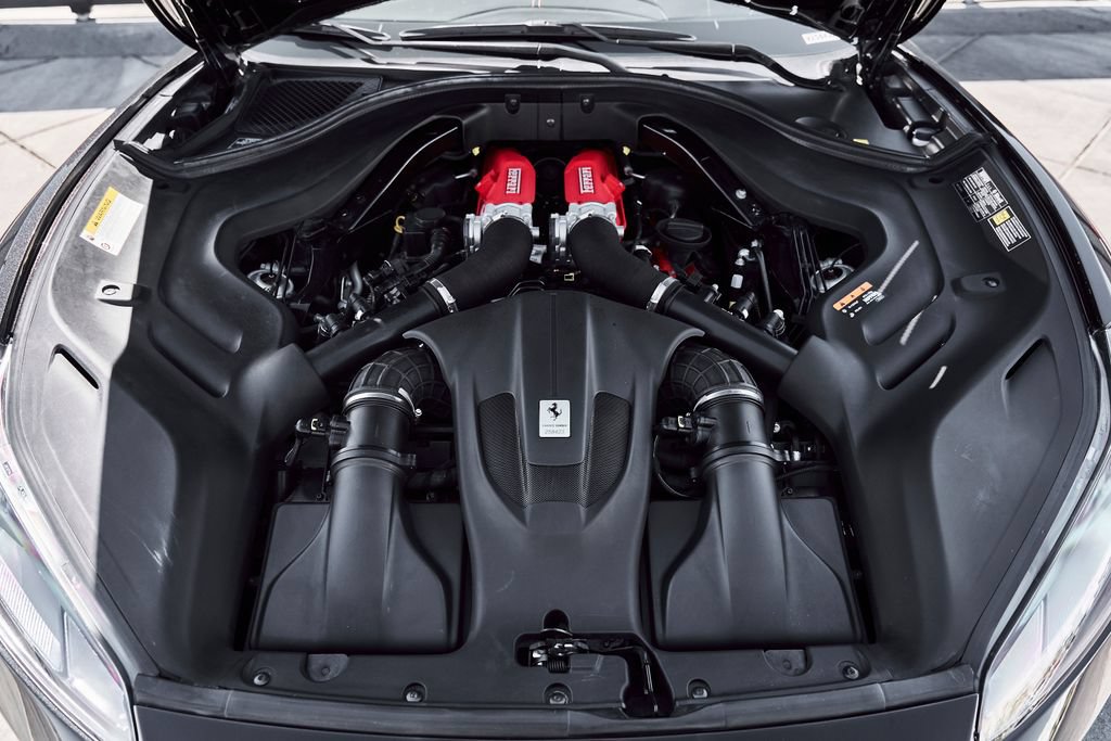 Used 2020 Ferrari Portofino RWD image 18