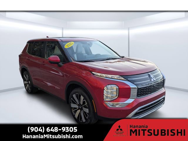 New 2025 Mitsubishi Outlander SE image 1