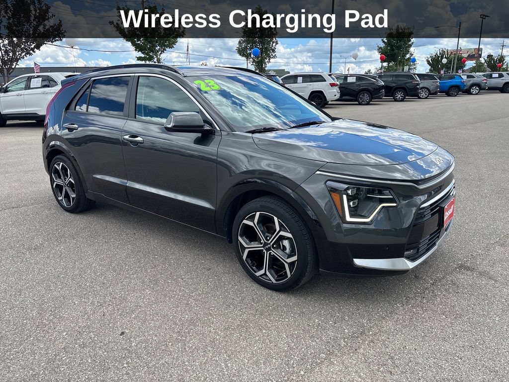 Used 2023 Kia Niro SX Touring FWD image 9