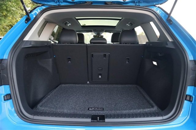 New 2025 Volkswagen Taos SE image 7