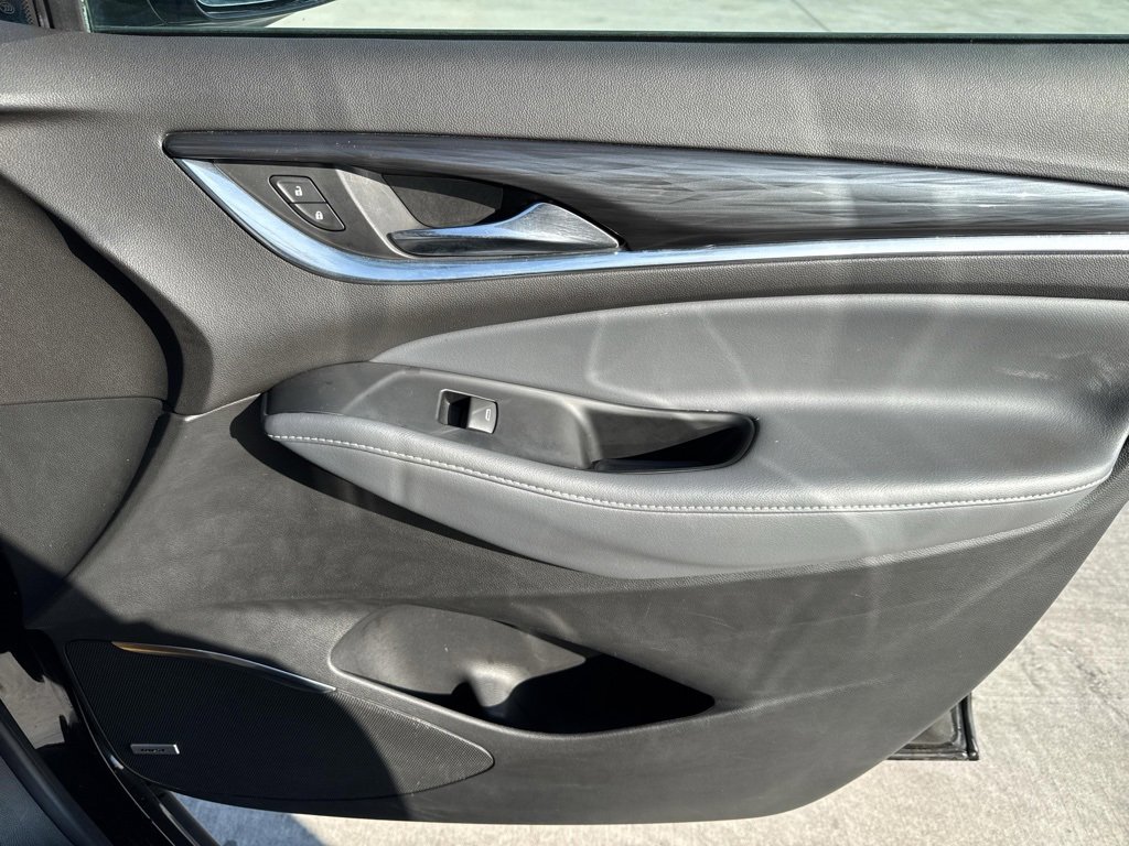 Used 2024 Buick Enclave Premium image 18