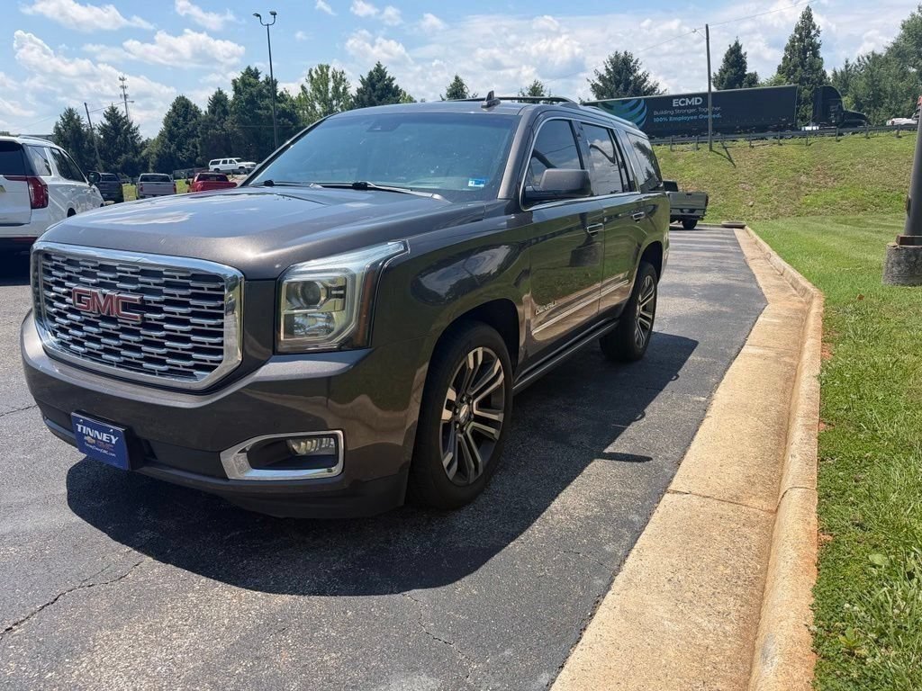 Used 2020 GMC Yukon Denali w/ Denali Ultimate Package AWD/4WD image 3