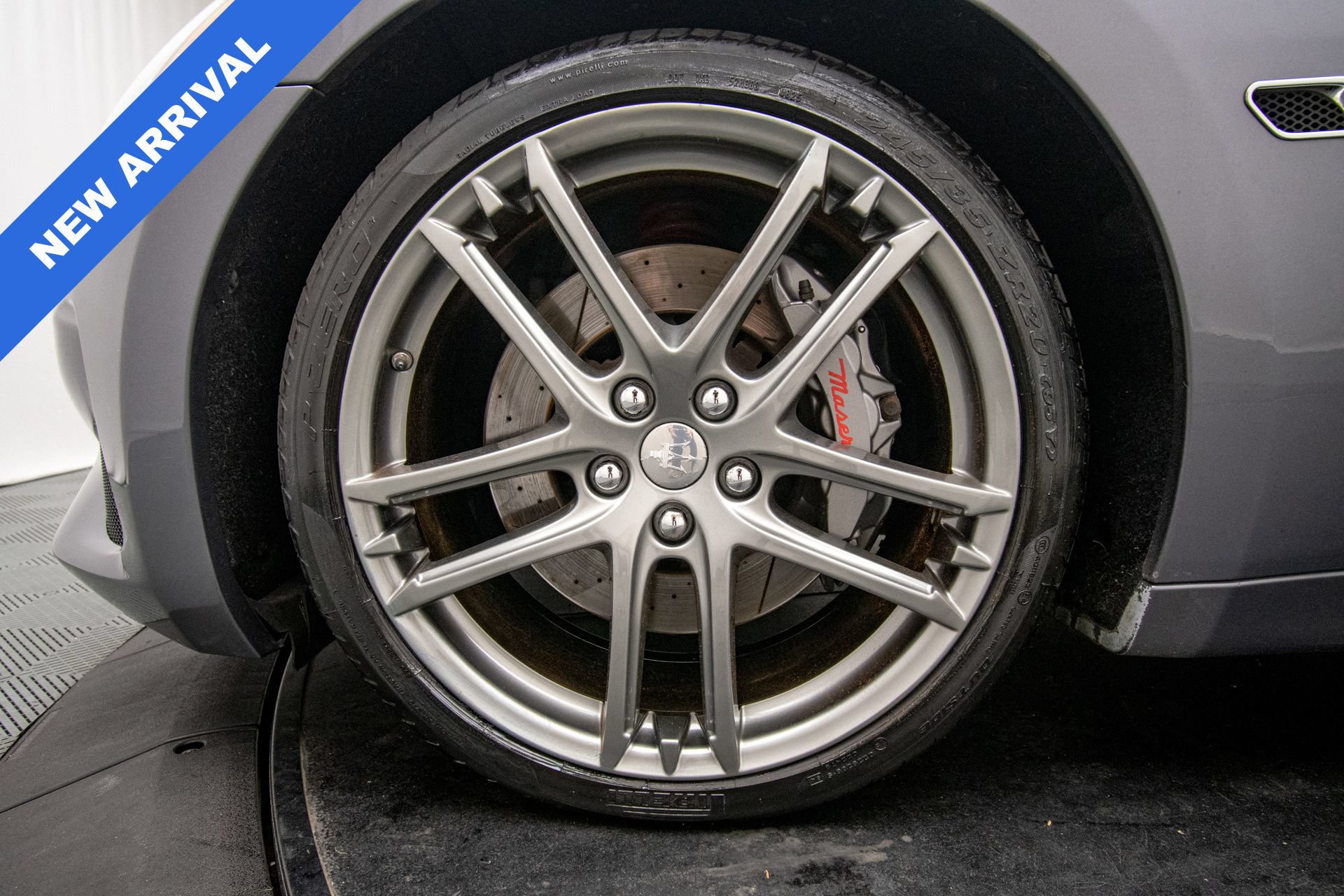 Used 2018 Maserati GranTurismo MC RWD image 35