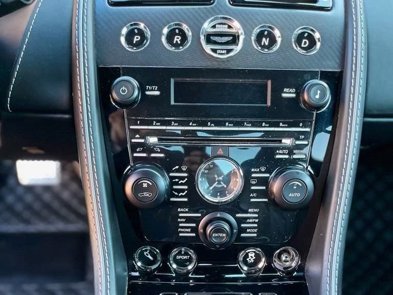 Used 2015 Aston Martin DB9 Coupe image 21