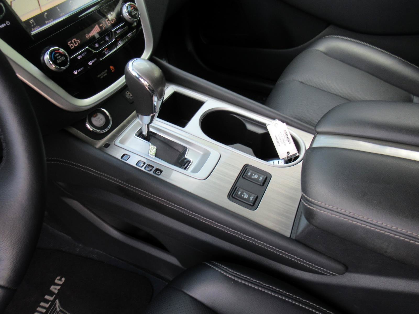 Used 2018 Nissan Murano SL w/ Midnight Edition Package FWD image 19