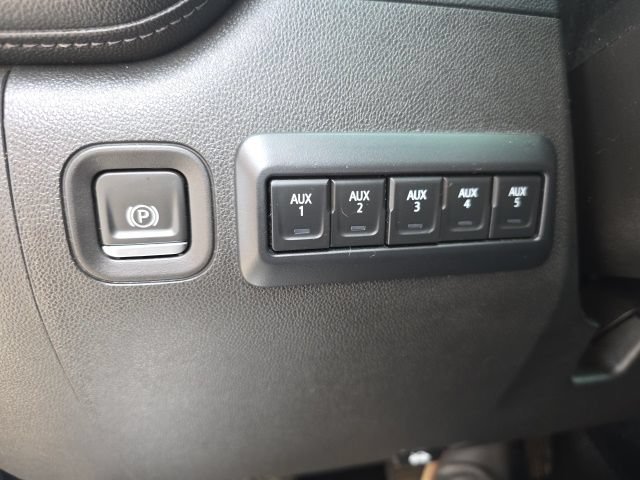 Used 2022 Chevrolet Silverado 3500 LTZ w/ LTZ Plus Package AWD/4WD image 25