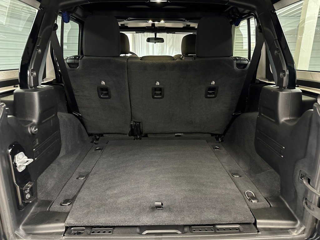 Used 2021 Jeep Wrangler Unlimited Sport image 19