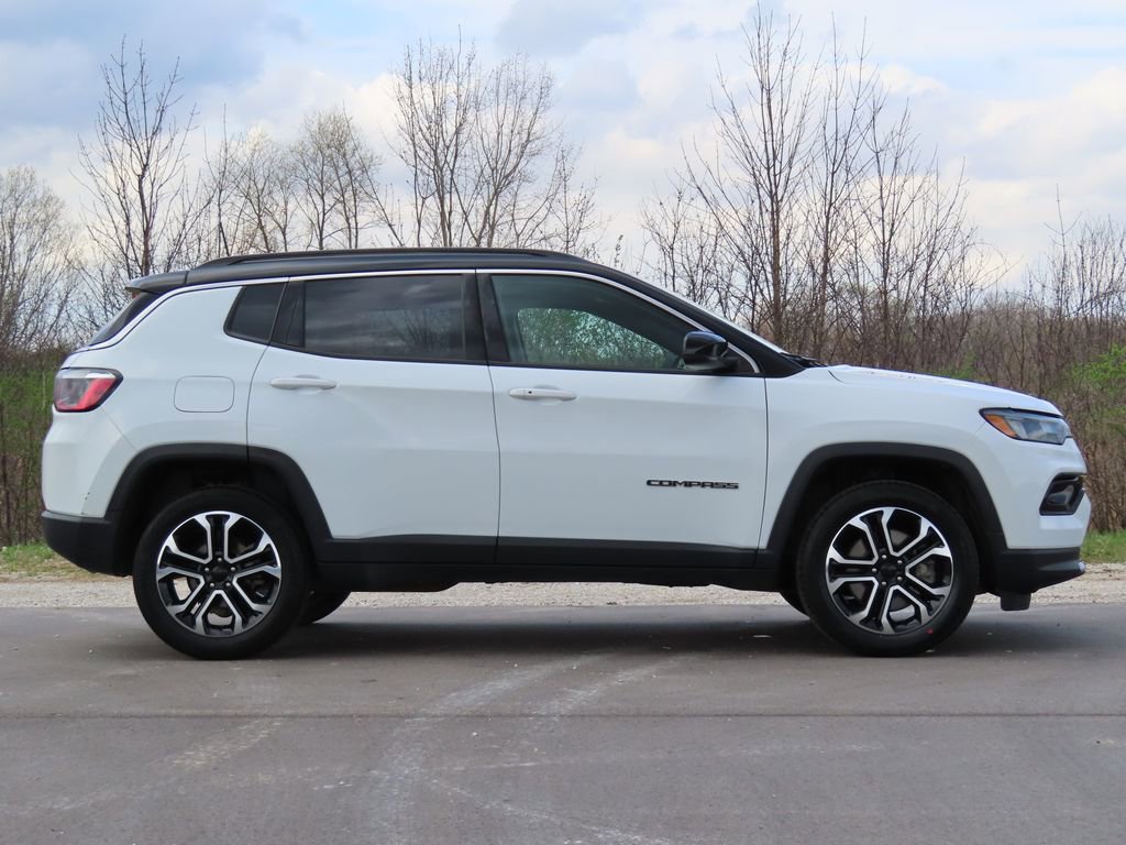 Certified 2023 Jeep Compass Limited AWD/4WD image 2